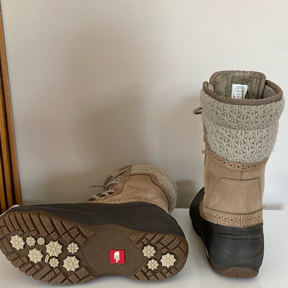 The North Face Women's Shellista II Mid 200g Waterproof Winter Boots - Picture 4 of 6